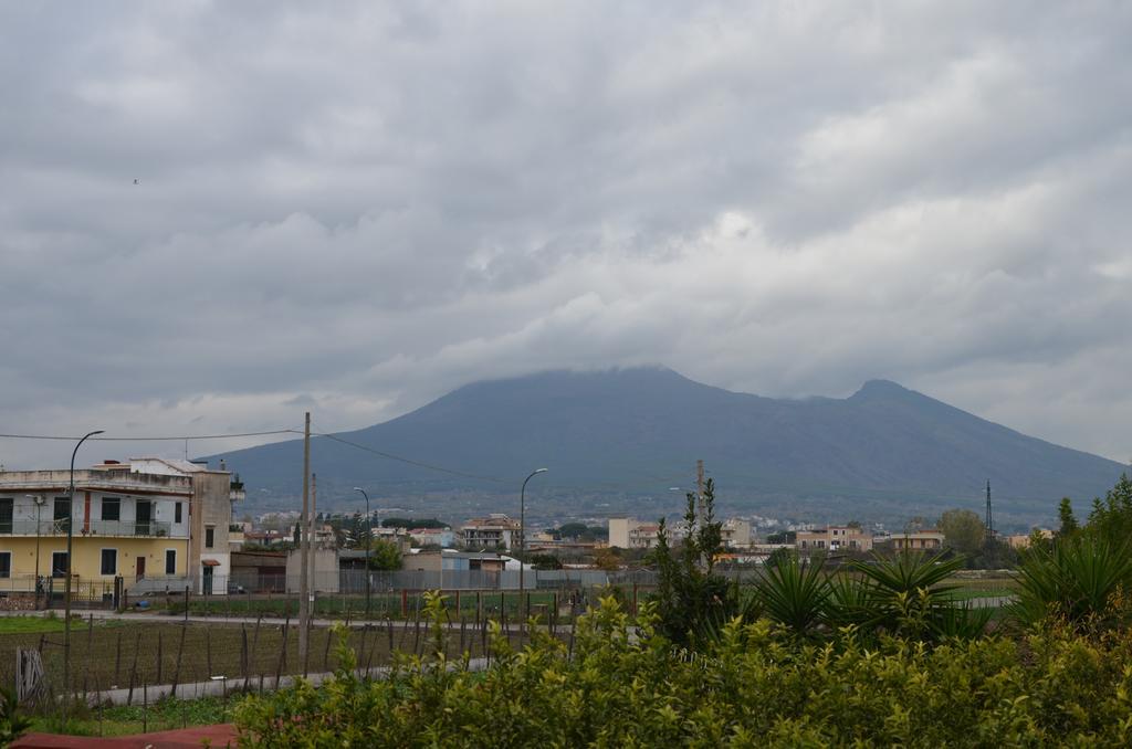 Michelangelo'S Home Pompei Bagian luar foto